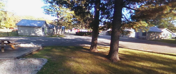 Brentwood Lodging (Ternes Motel) - Web Listing (newer photo)